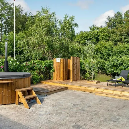 Three-bedroom In * Ebeltoft